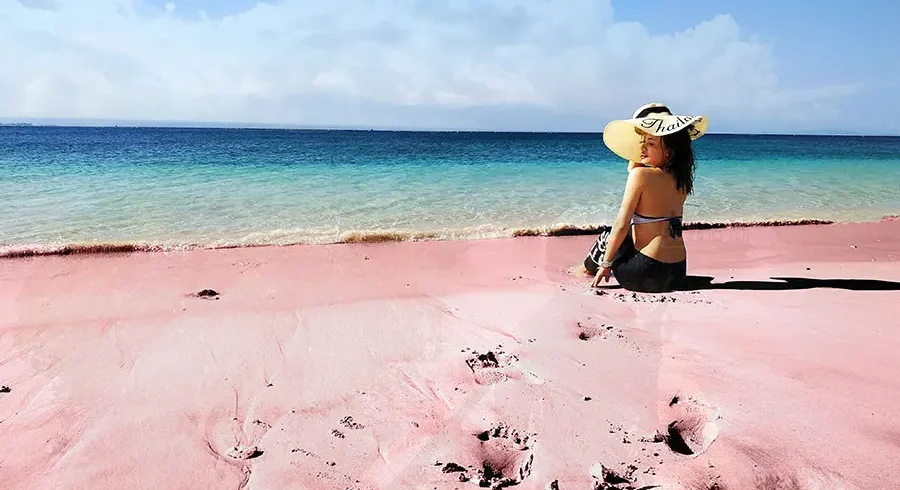 pink-beach-lombok-indonesia